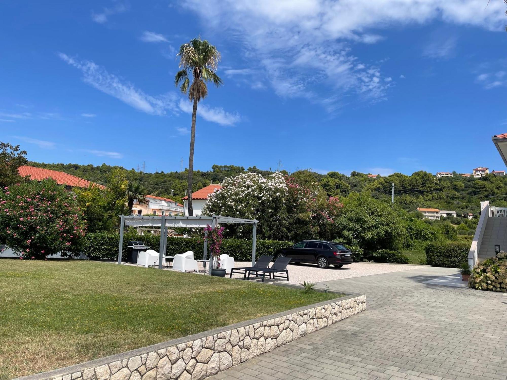 Rab Island Apartmets - Palit ราบ ภายนอก รูปภาพ